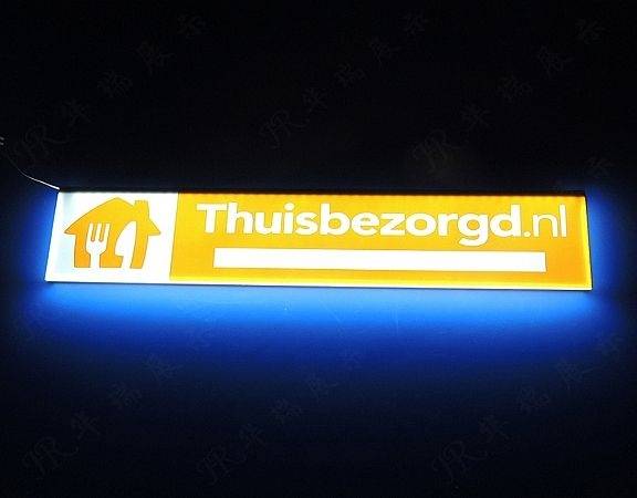 Ultra-thin light box
