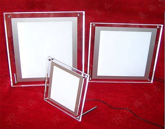 Ultra-thin light box